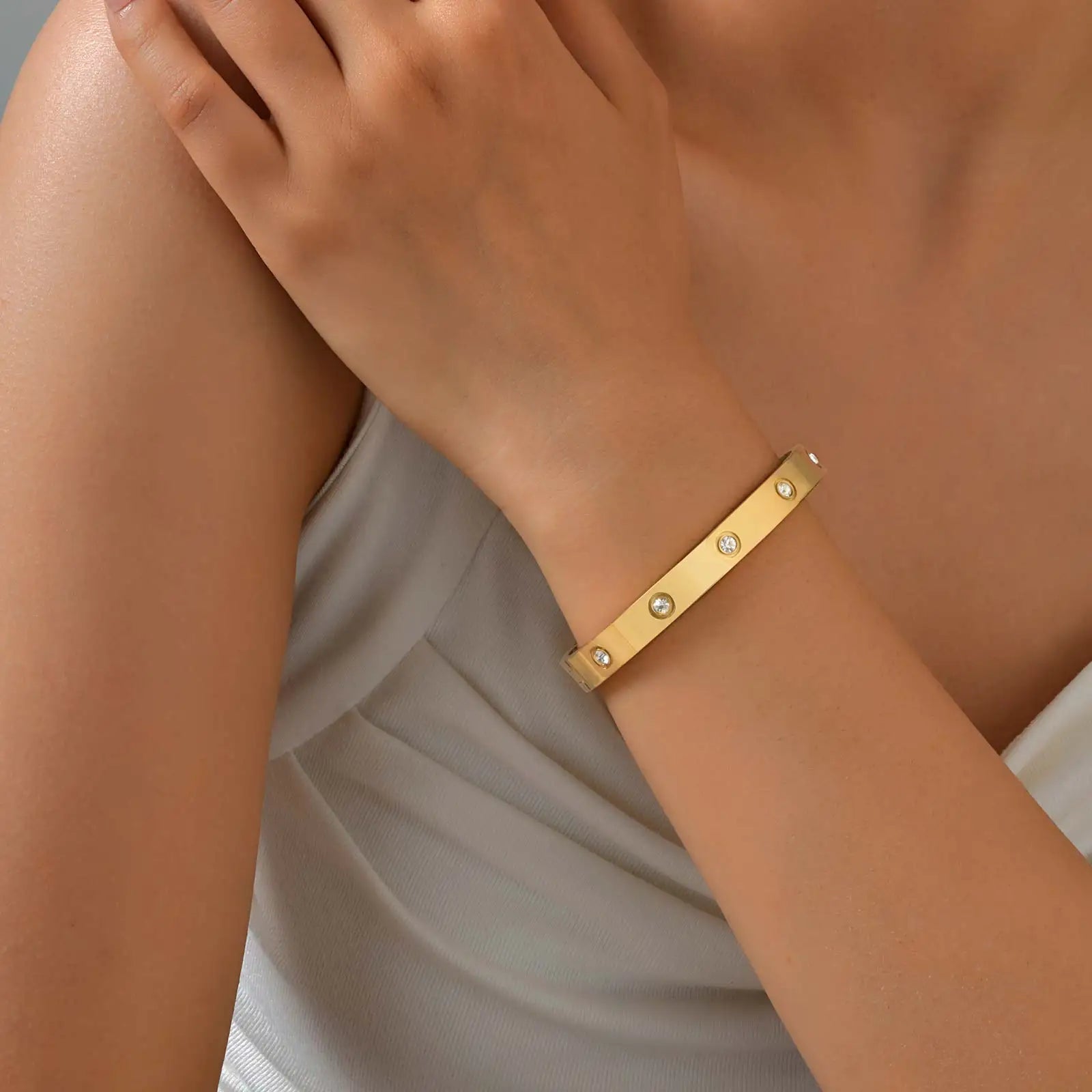 Diamond Bangle Bracelet - Klowe