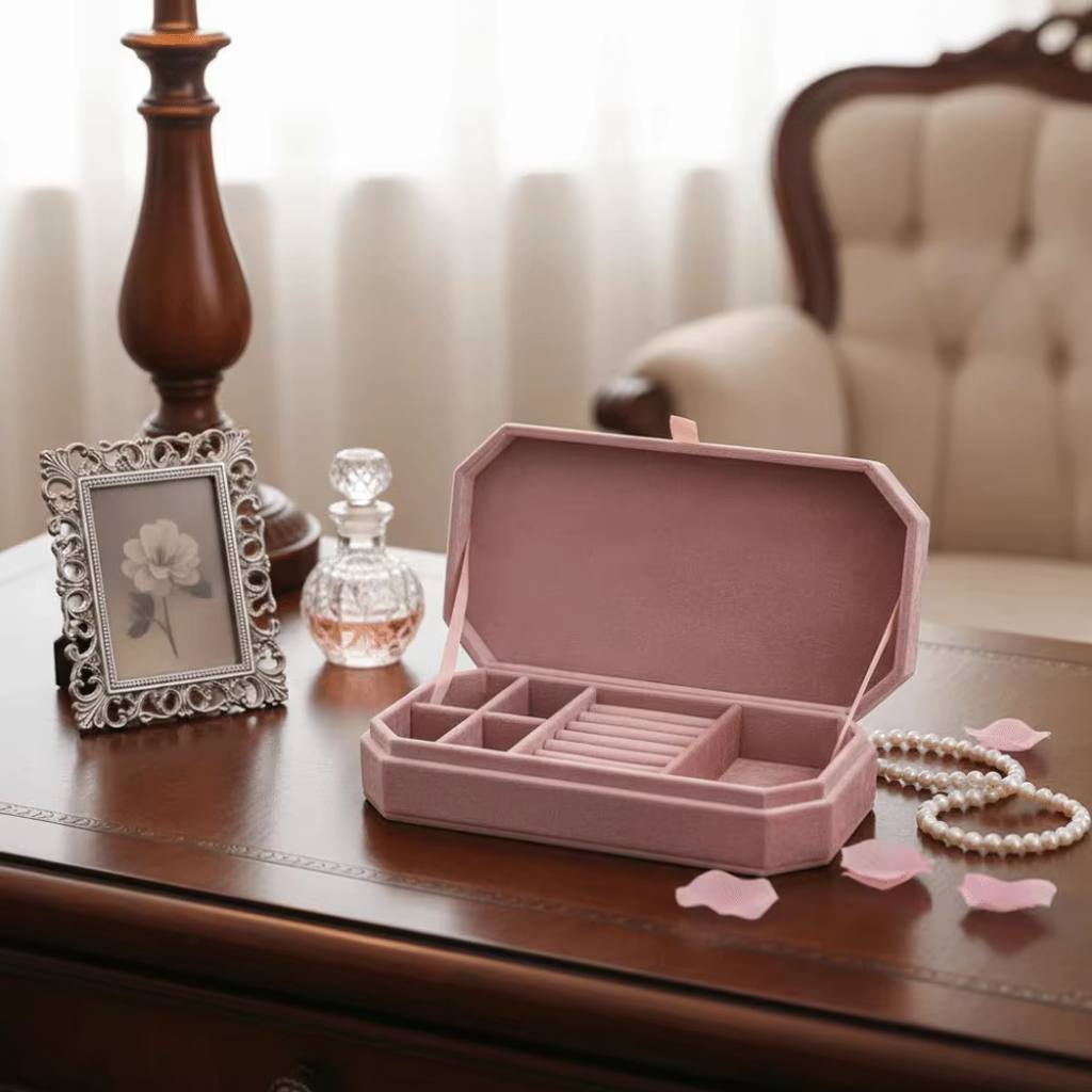 Signature Jewelry Box - Klowe